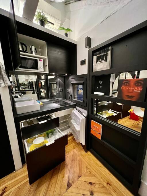 Acogedor Estudio Chueca Madrid Bagian luar foto