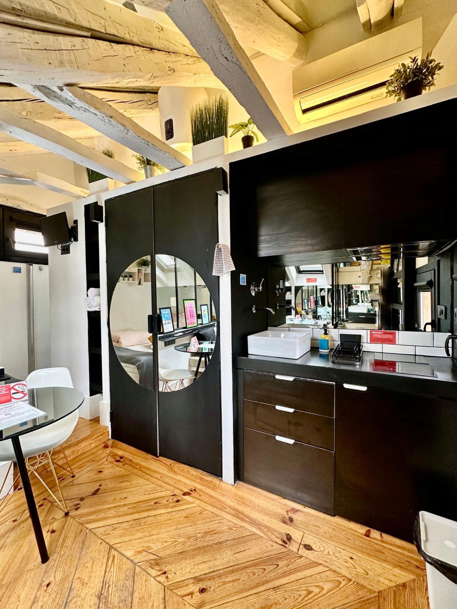 Acogedor Estudio Chueca Madrid Bagian luar foto