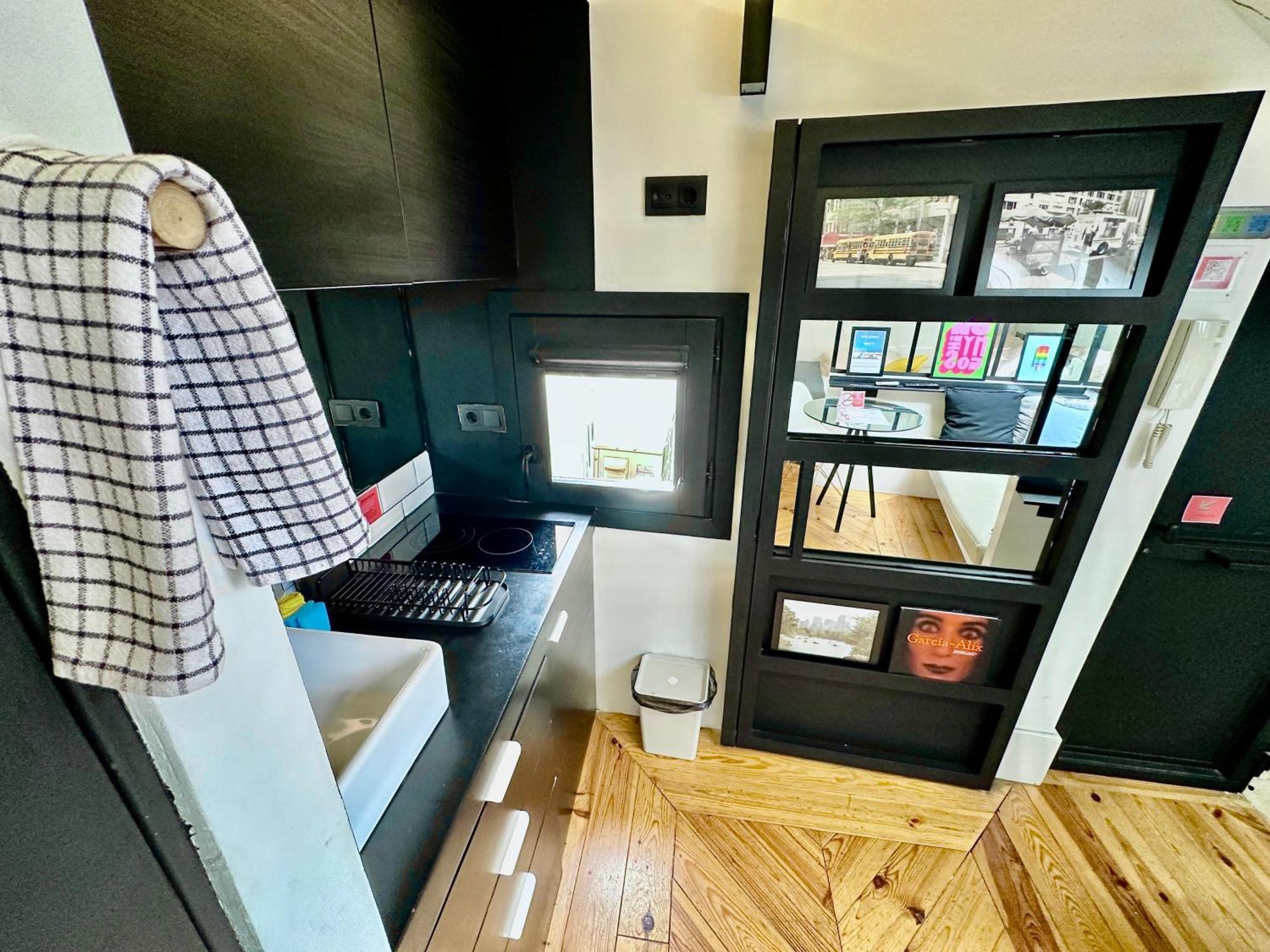 Acogedor Estudio Chueca Madrid Bagian luar foto