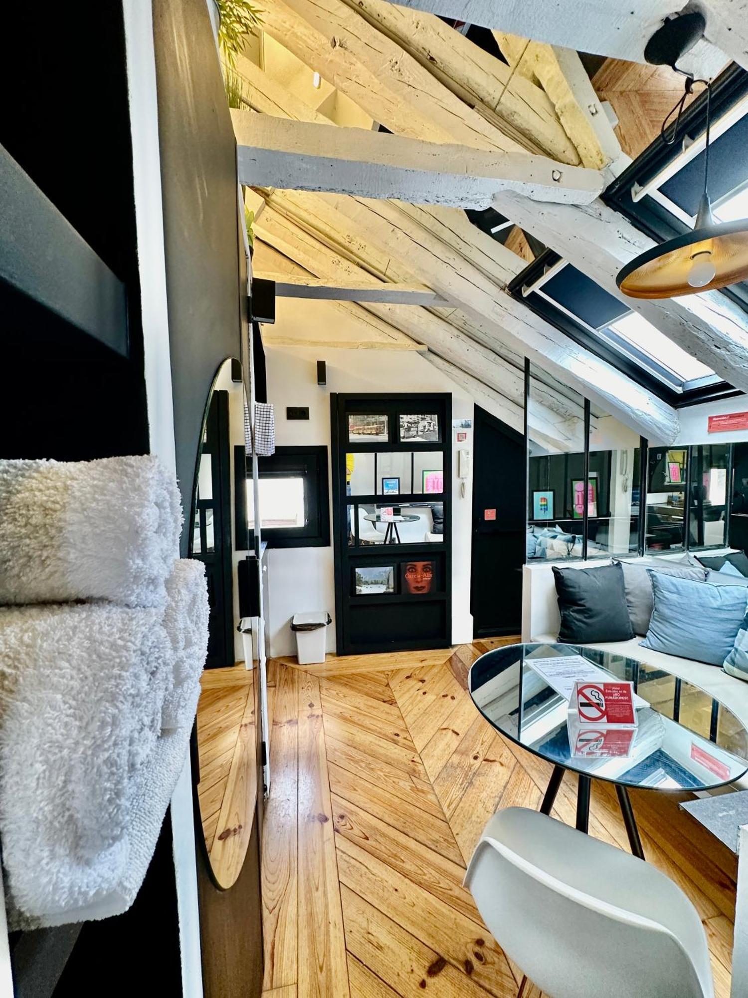 Acogedor Estudio Chueca Madrid Bagian luar foto