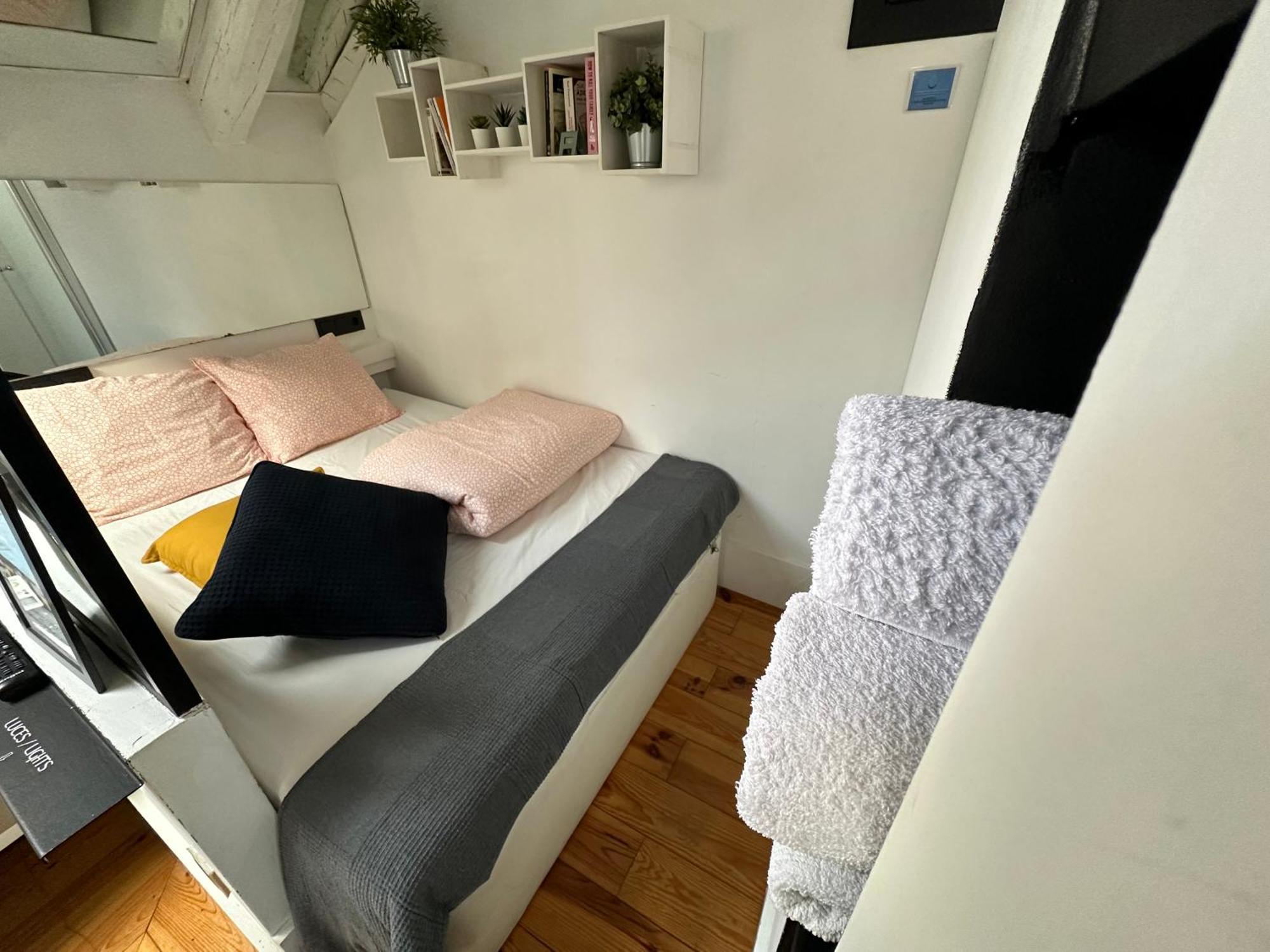 Acogedor Estudio Chueca Madrid Bagian luar foto